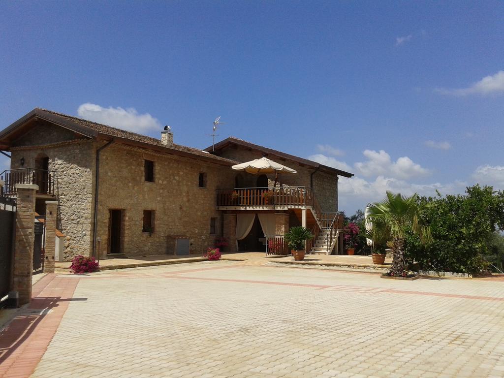 Agriturismo Casale Re Sonnino Exteriér fotografie