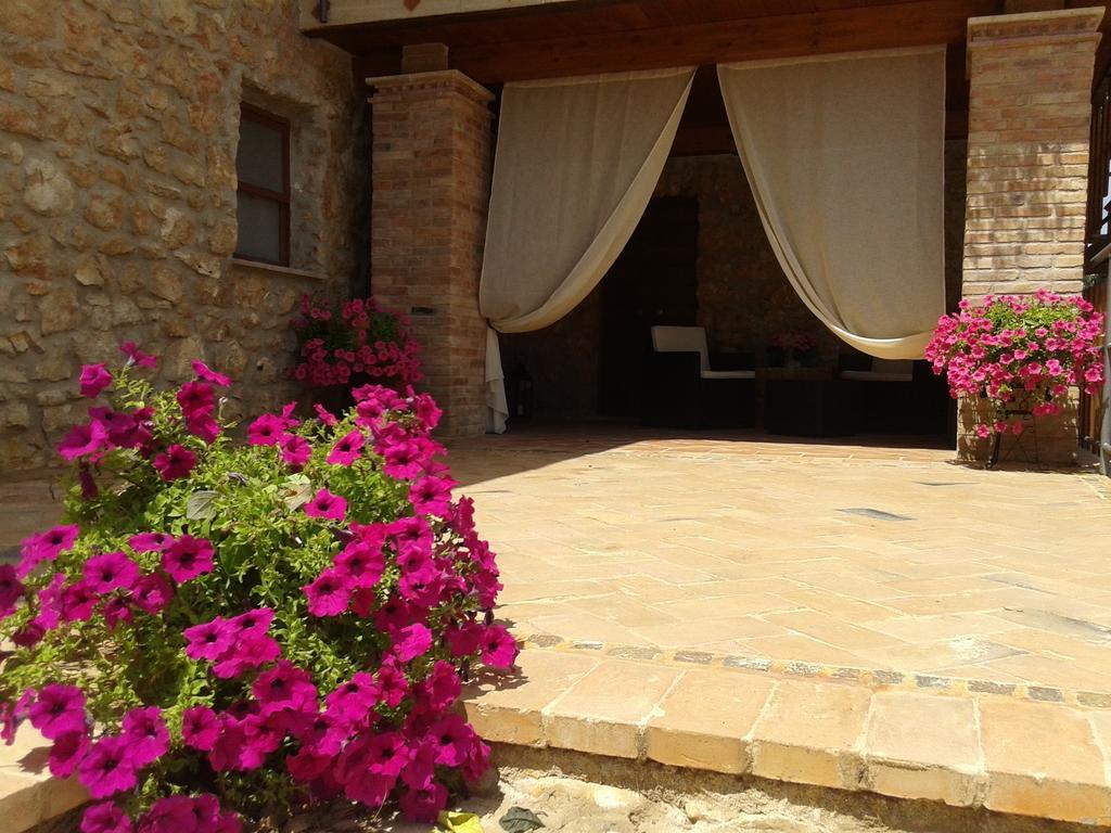 Agriturismo Casale Re Sonnino Pokoj fotografie